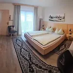 Gaestehaus Poeppl 3* ウンターヴォッセン