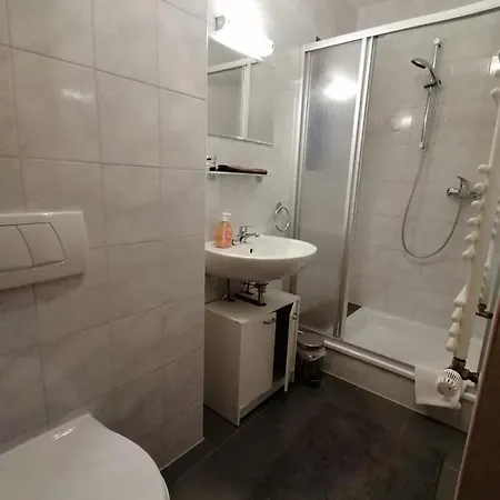 Gaestehaus Poeppl Penzion 3*