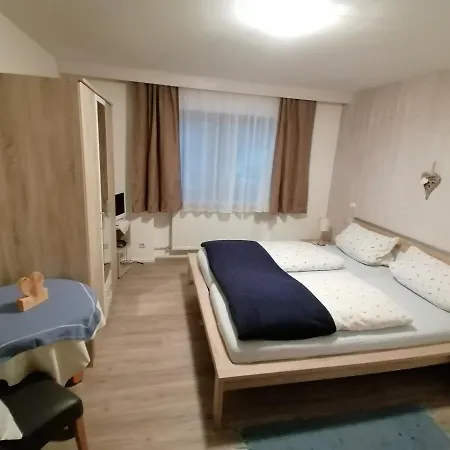Penzion Gaestehaus Poeppl