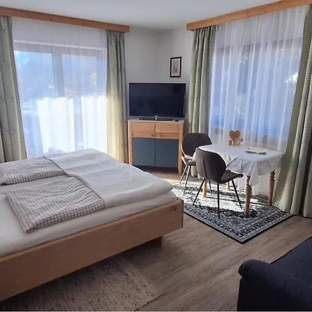 Gaestehaus Poeppl Penzion 3*