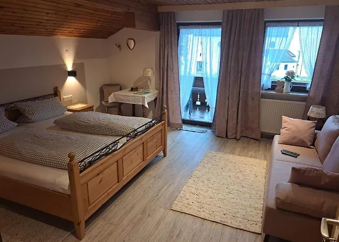 Gasthuis Gaestehaus Poeppl 3*