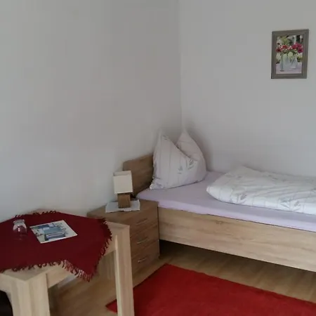 Gaestehaus Poeppl Guest house 3*