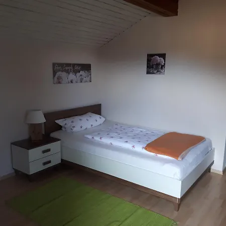 Gaestehaus Poeppl 3*